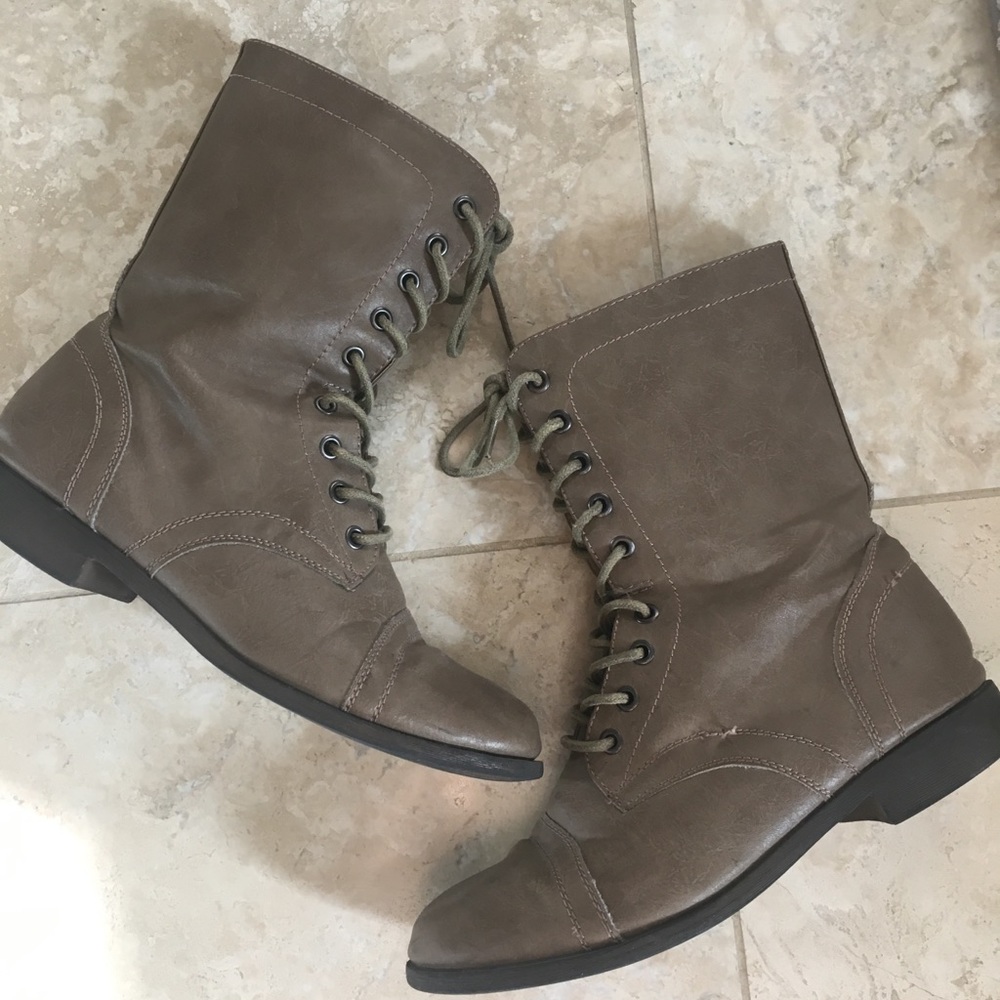 Taupe madden girl zip-up combat boots